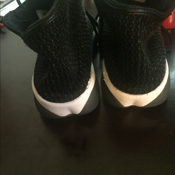 SOLD...Jordan’s Black & White - Picture 4 of 8